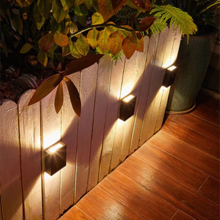 Solar wandlamp met dubbele schaduw