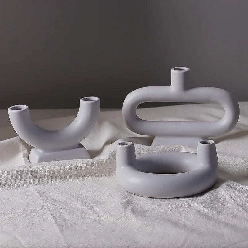 Minimalistische Scandinavische ijzeren en glazen kandelaar vaas