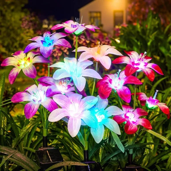 SolarBlossom - Magische tuinlamp met bloemmotief