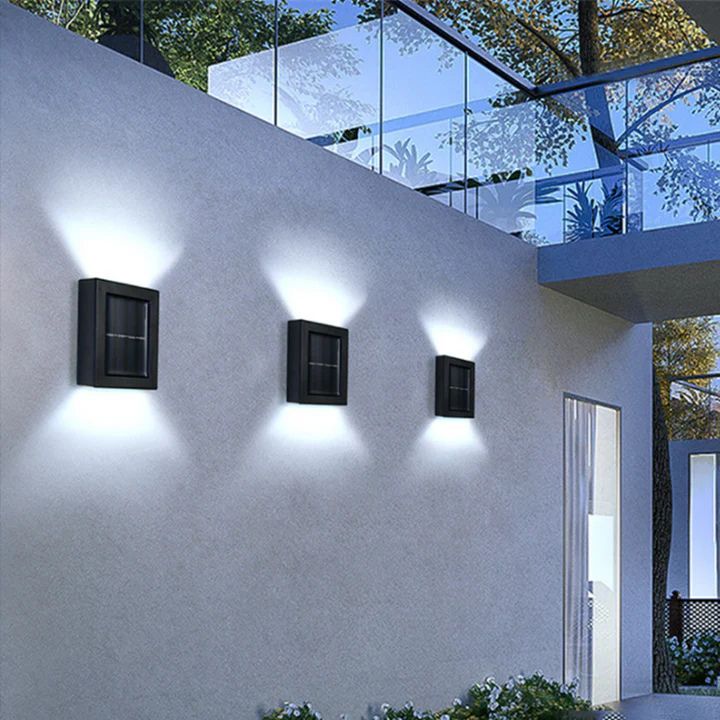 Solar wandlamp met dubbele schaduw
