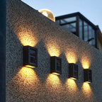 Solar wandlamp met dubbele schaduw