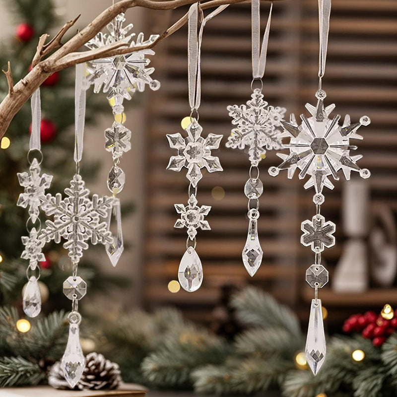 Kerstboom hangdecoratie met sneeuwvlokken en glinsterende kristallen